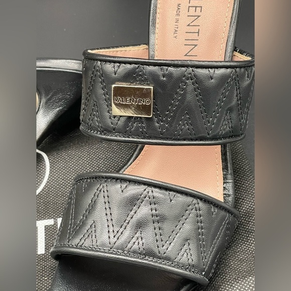 NEW Mario Valentino Black Jackie Slide Sandal Size 7 - Picture 8 of 10